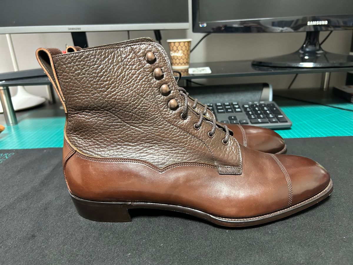 Photo by Patrick_Kwon on October 22, 2025 of the Edward Green Galway in Horween Cognac Shell Cordovan & Dark Brown London Grain.
