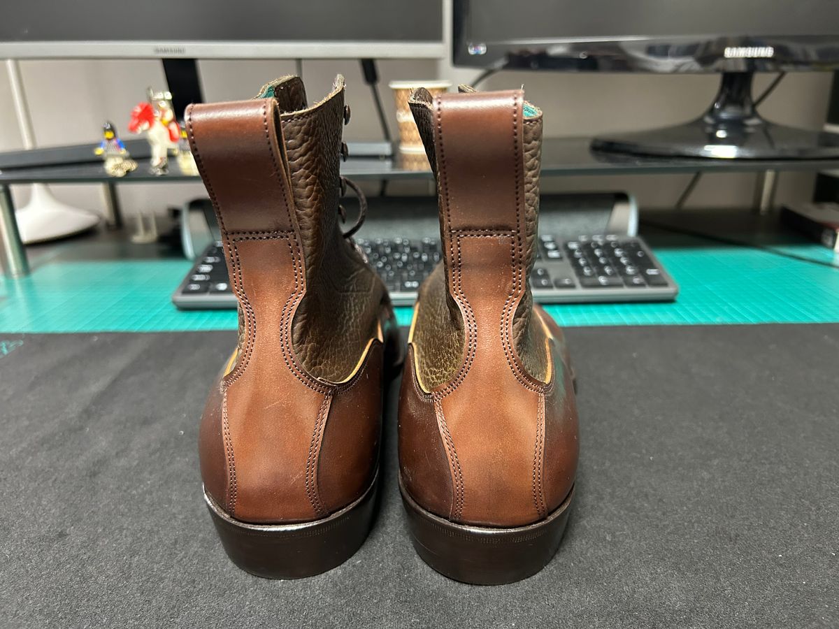 Photo by Patrick_Kwon on October 22, 2025 of the Edward Green Galway in Horween Cognac Shell Cordovan & Dark Brown London Grain.