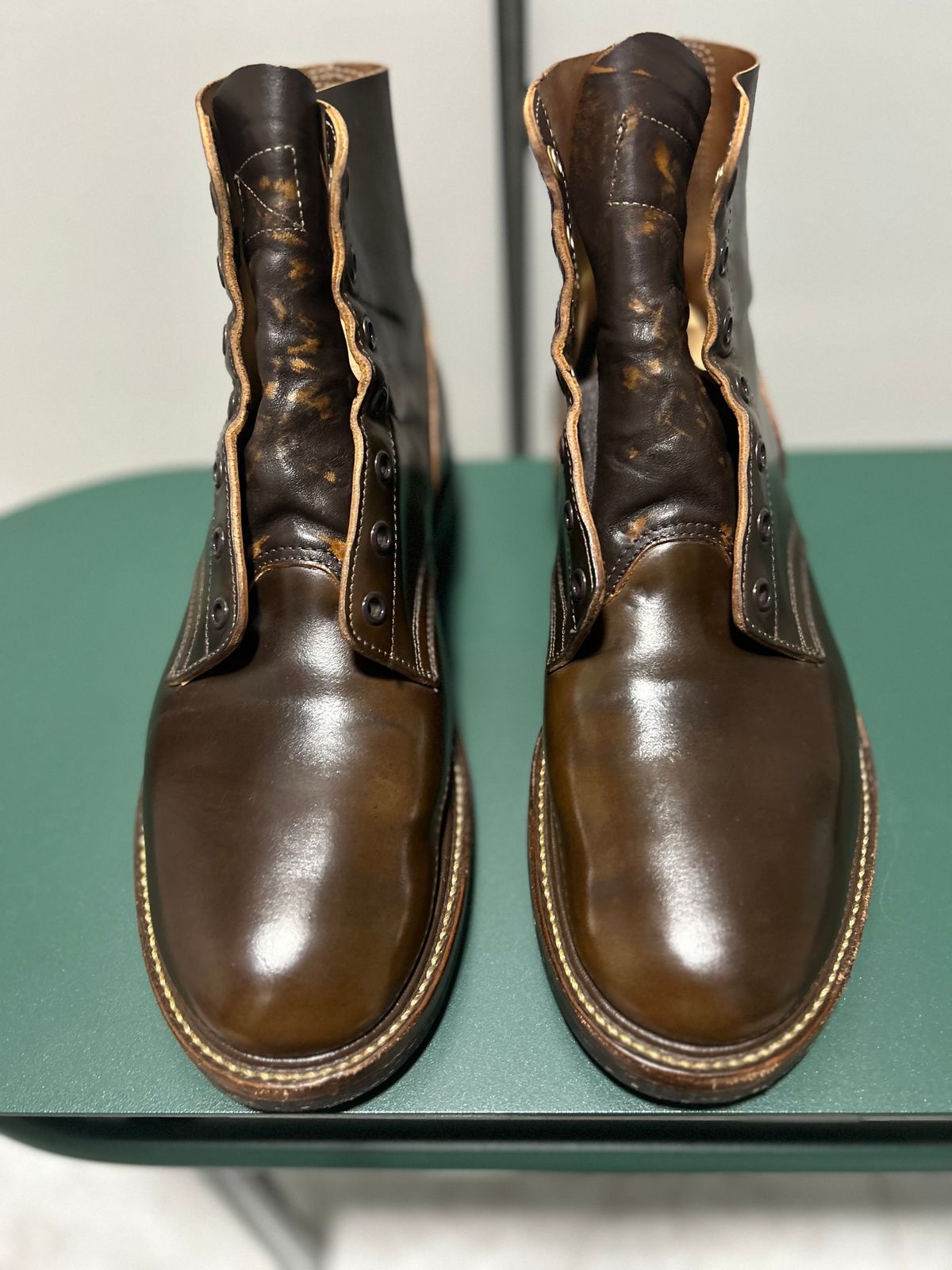 Photo by Patrick_Kwon on May 25, 2025 of the Role Club Boondockers in Horween Dark Cognac Shell Cordovan.