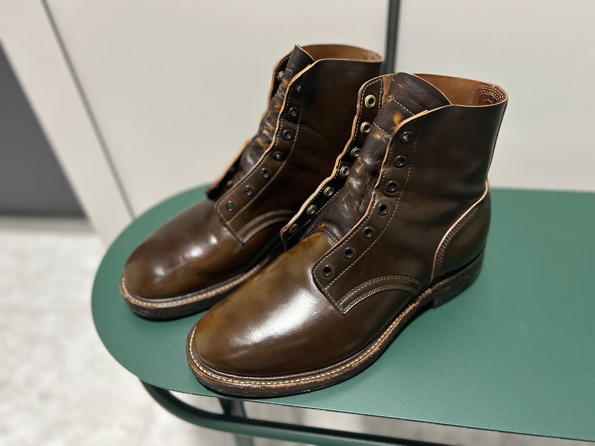 Photo by Patrick_Kwon on May 25, 2025 of the Role Club Boondockers in Horween Dark Cognac Shell Cordovan.