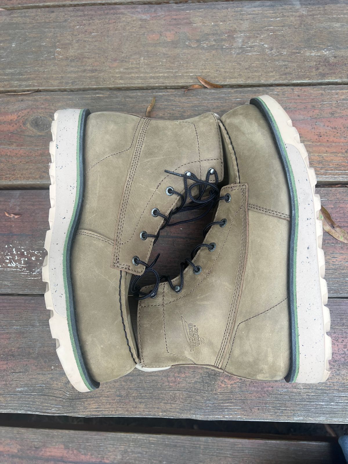 Photo by 216octopus on October 1, 2025 of the Red Wing 2476 in Nubuck, Oiled.