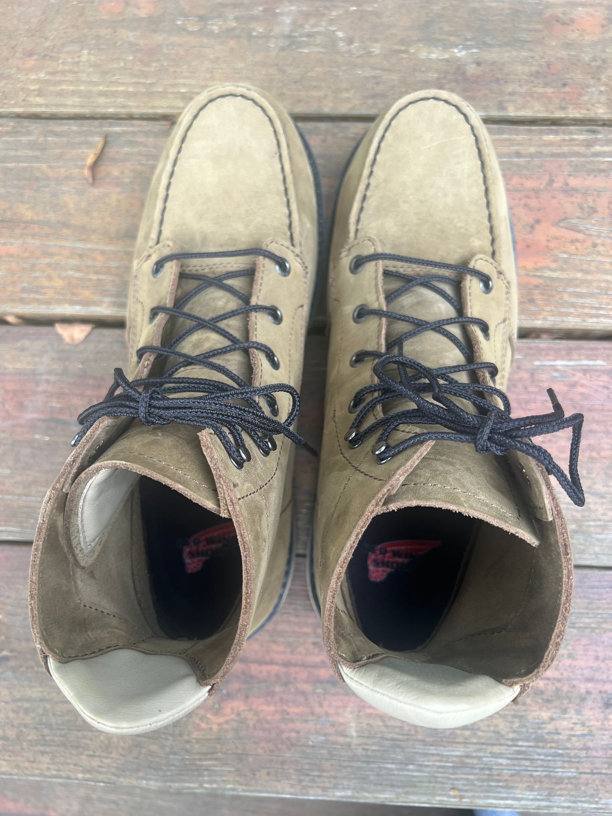 Photo by 216octopus on October 1, 2025 of the Red Wing 2476 in Nubuck, Oiled.