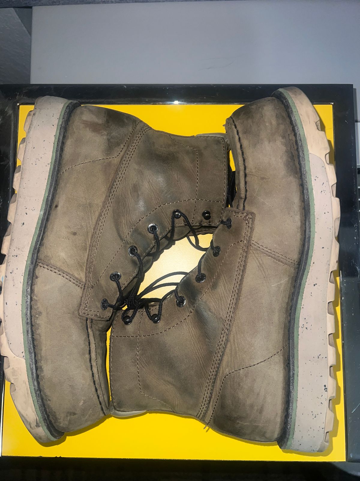 Photo by 216octopus on December 2, 2025 of the Red Wing 2476 in Nubuck, Oiled.