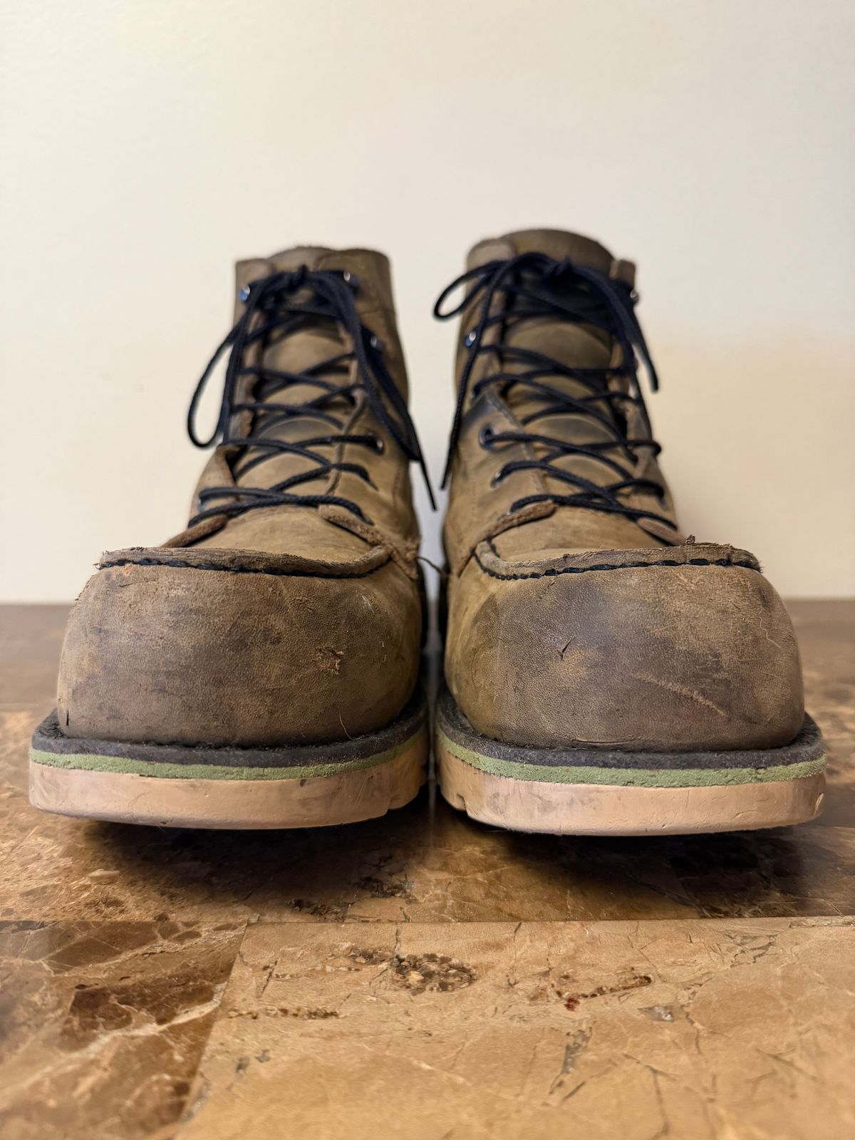 Photo by 216octopus on January 4, 2026 of the Red Wing 2476 in Nubuck, Oiled.