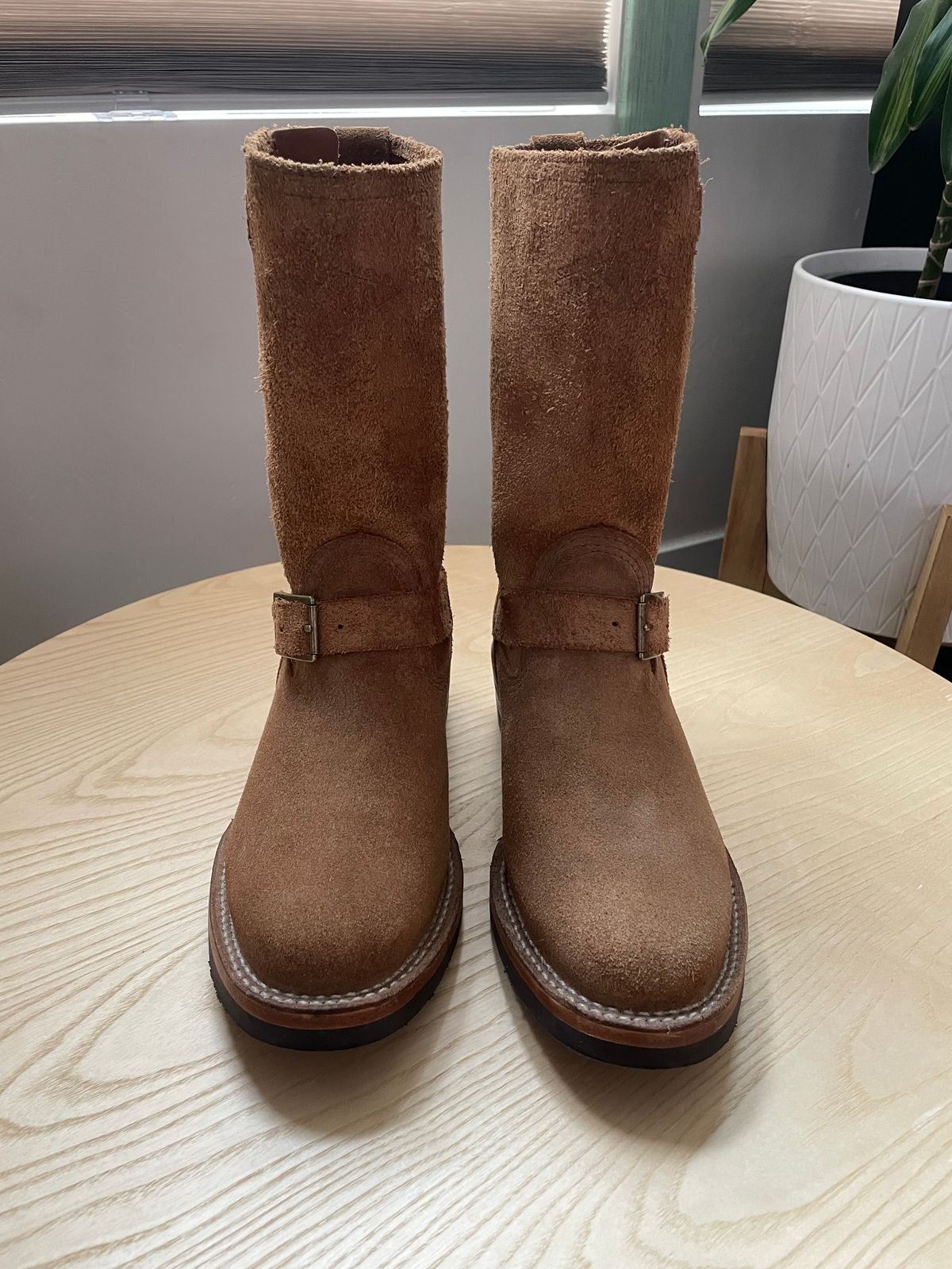 Photo by leafjar77 on November 2, 2024 of the Wesco x Ship John Derroll Boot in Seidel British Tan Domain Roughout.