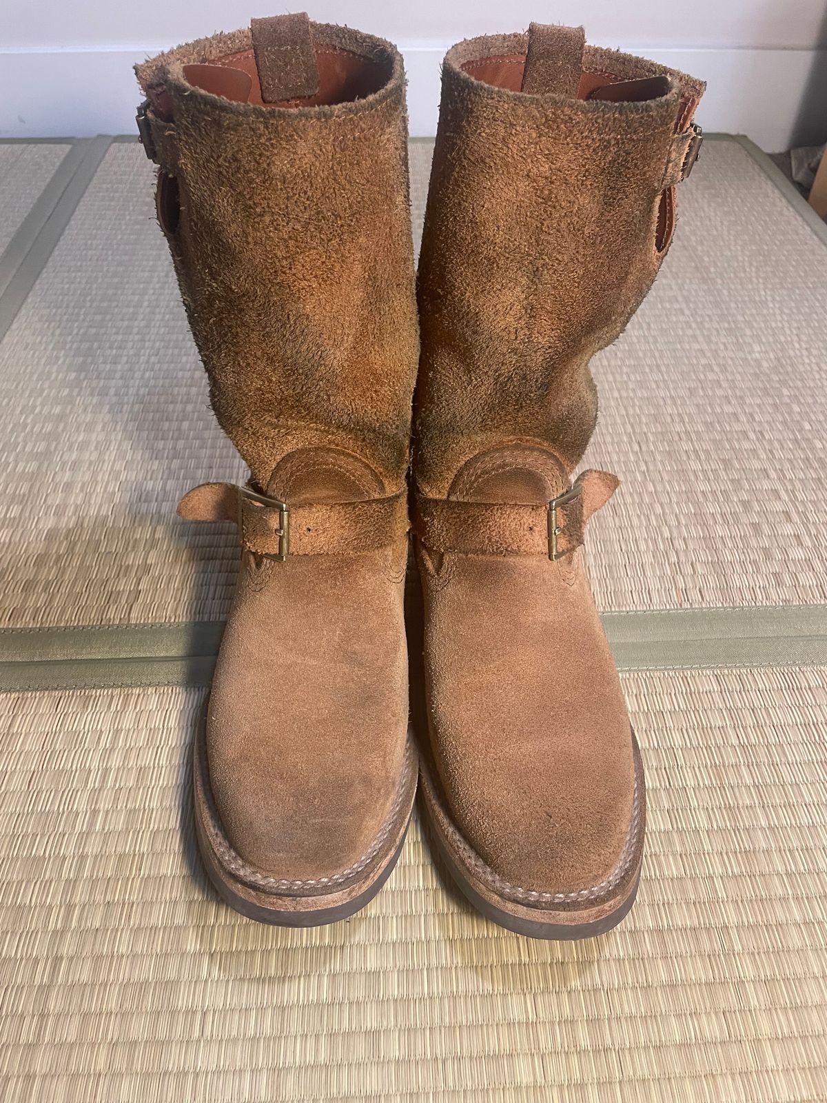 Photo by leafjar77 on January 6, 2025 of the Wesco x Ship John Derroll Boot in Seidel British Tan Domain Roughout.