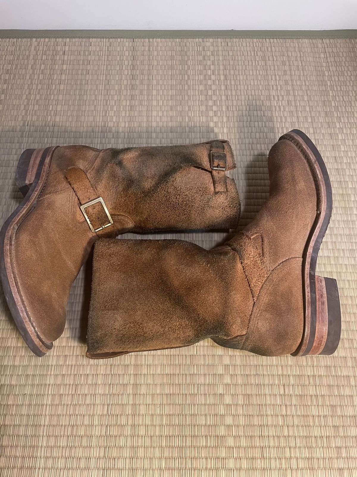 Photo by leafjar77 on January 6, 2025 of the Wesco x Ship John Derroll Boot in Seidel British Tan Domain Roughout.