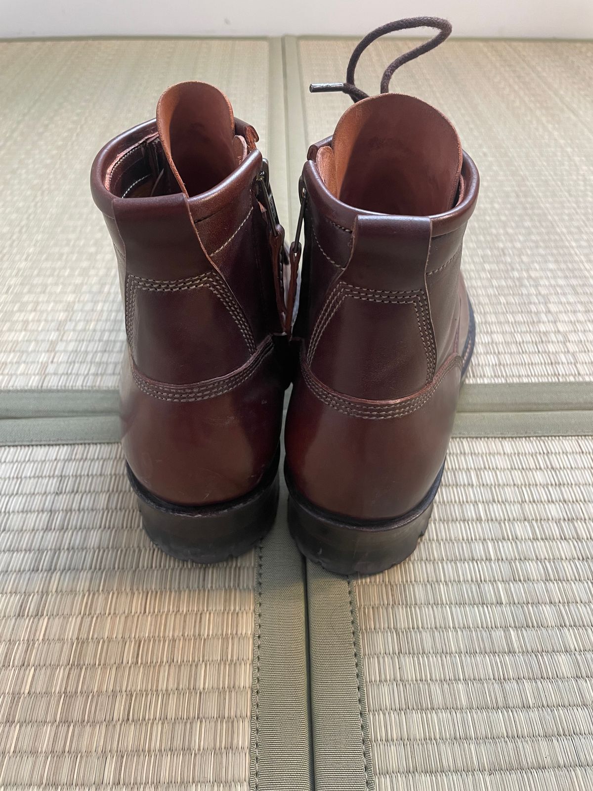 Photo by jar on December 14, 2024 of the Jakkrabbits Ivories Boot in Shinki Brown Shell Cordovan.