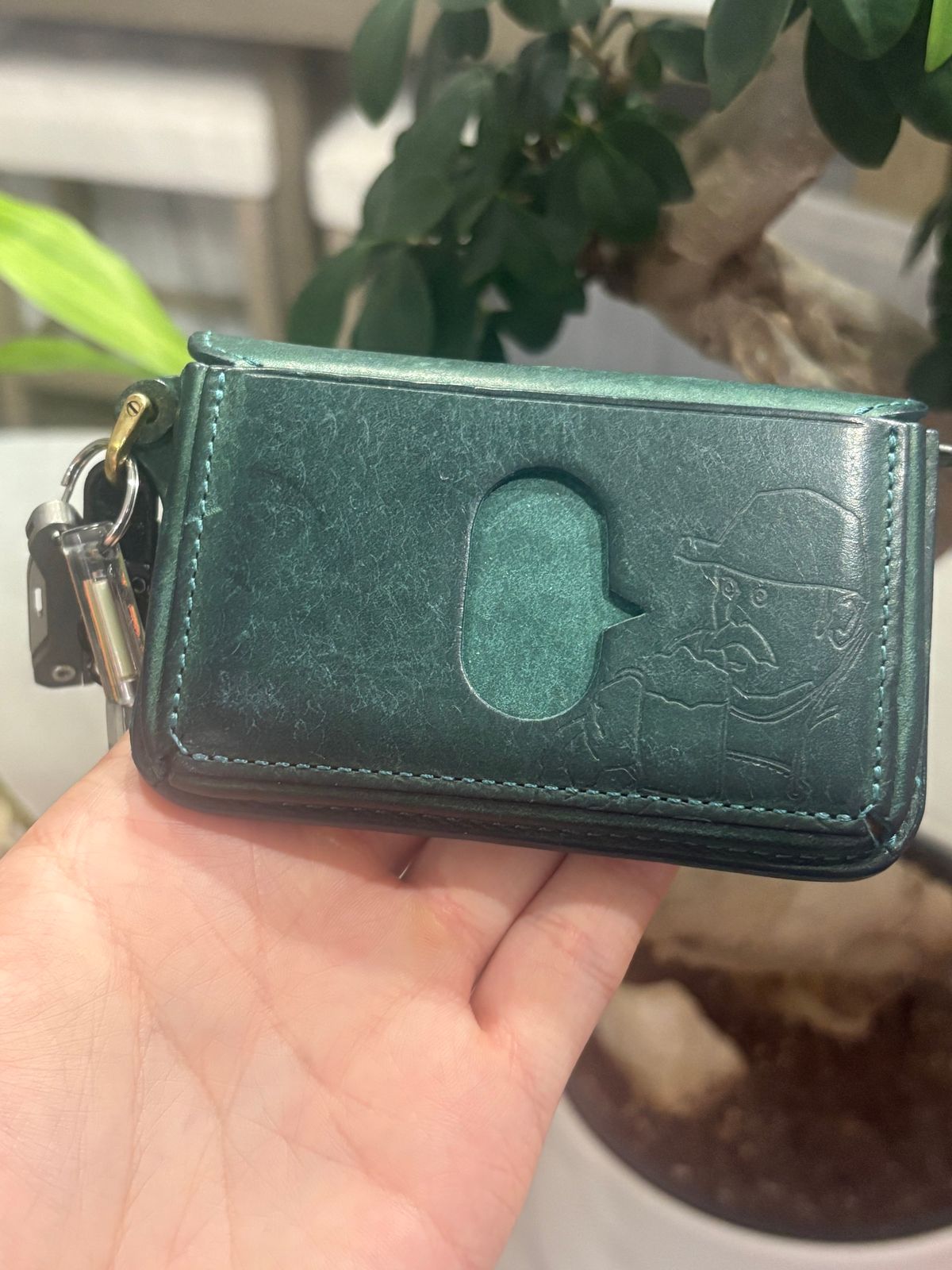 Photo by LivingJar on January 6, 2026 of the Beerbelly FES Multi Case / Compact Wallet in Badalassi Carlo Ortensia Pueblo.