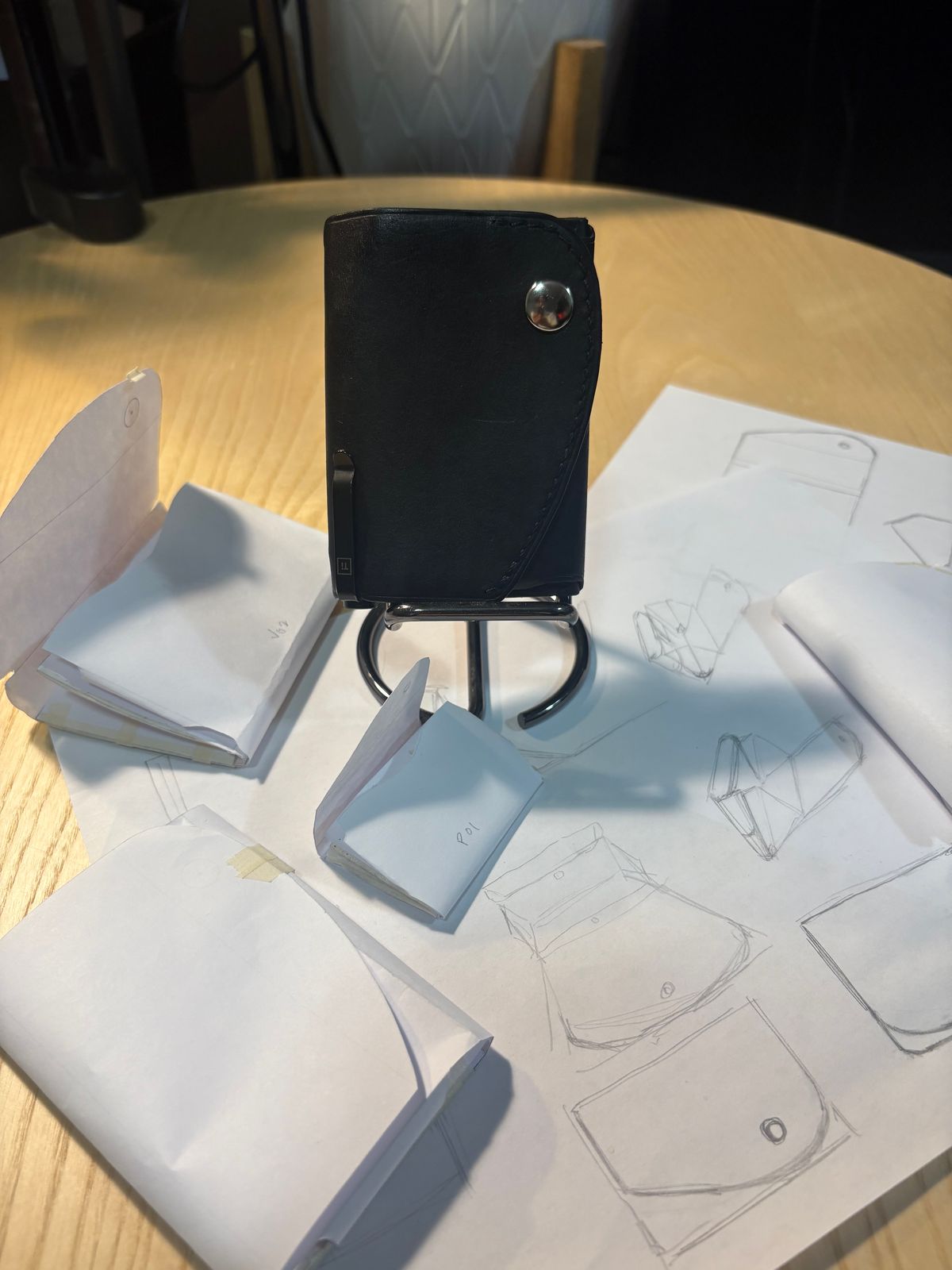 Photo by leafjar77 on September 21, 2025 of the Self-Made Wallet V01 in Badalassi Carlo Black Pueblo.