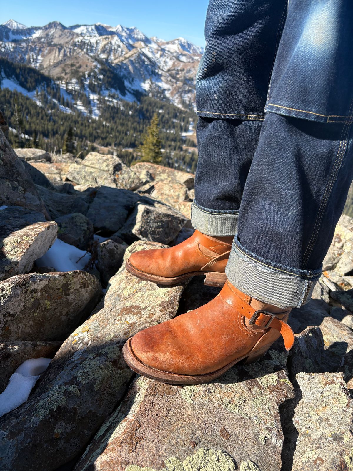 Photo by leafjar77 on October 21, 2025 of the Unsung U 22-2 Engineer Boot in Maryam Natural Rovescio Sego.