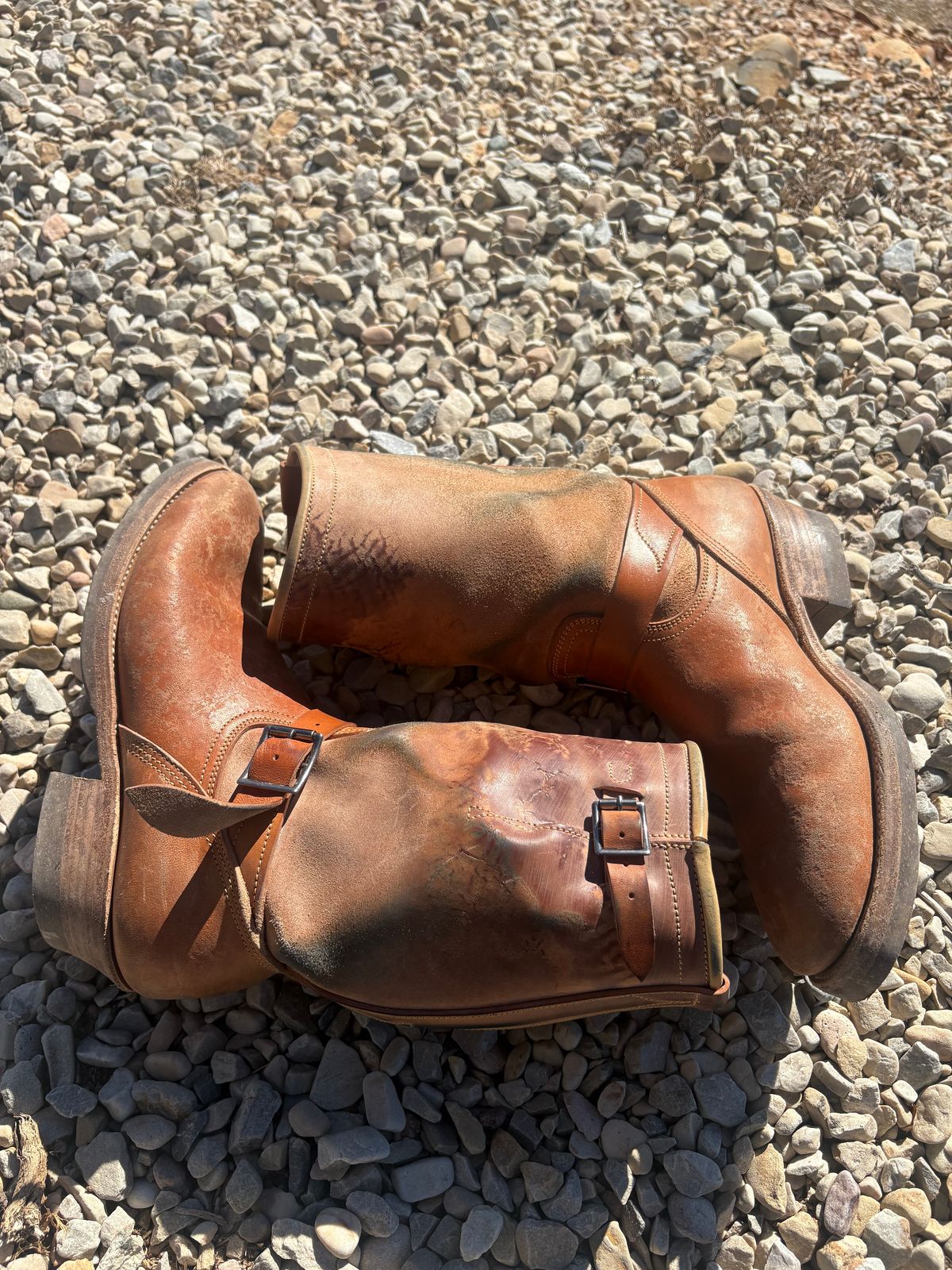 Photo by leafjar77 on November 4, 2025 of the Unsung U 22-2 Engineer Boot in Maryam Natural Rovescio Sego.