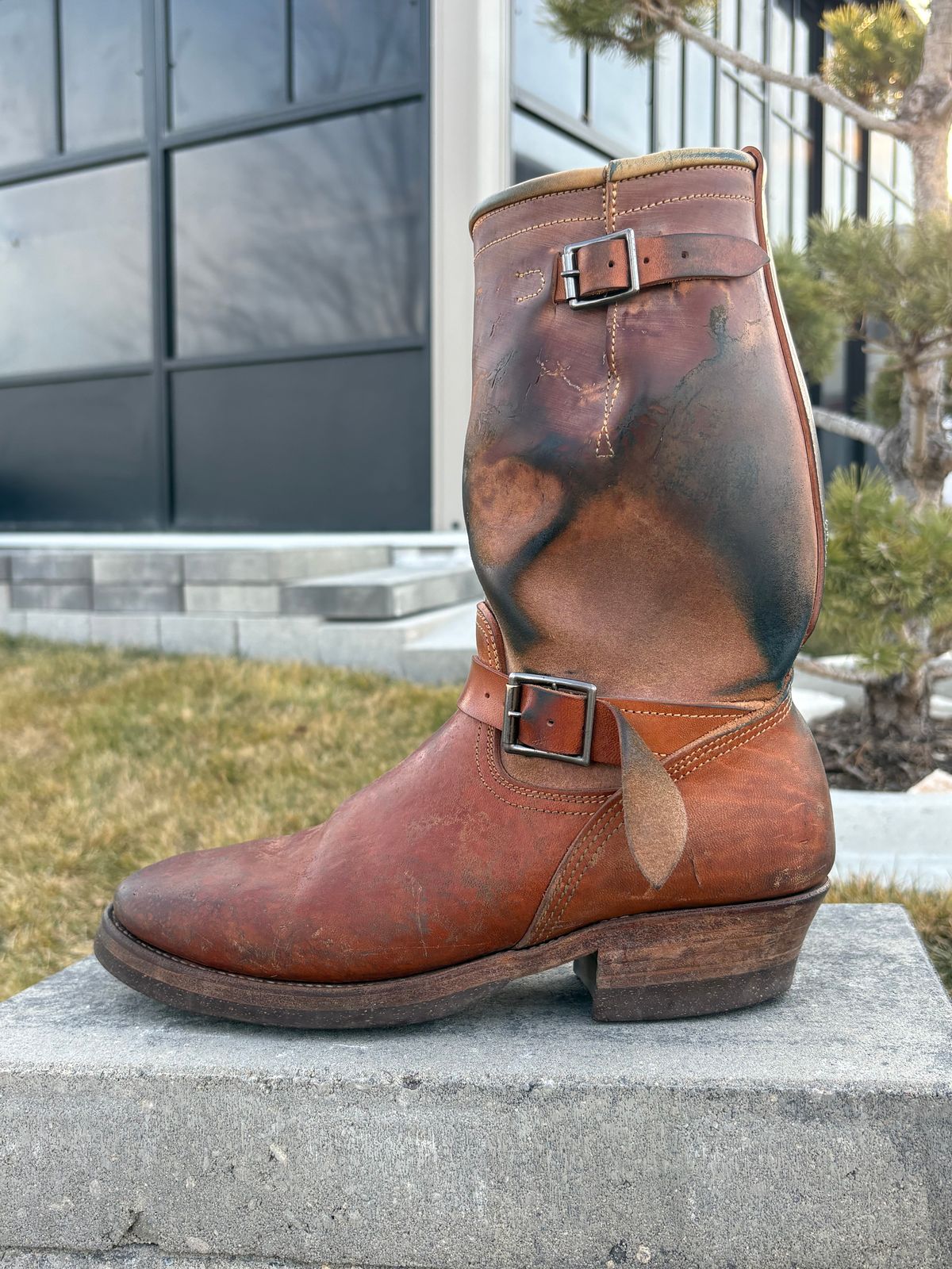 Photo by leafjar77 on February 4, 2026 of the Unsung U 22-2 Engineer Boot in Maryam Natural Rovescio Sego.