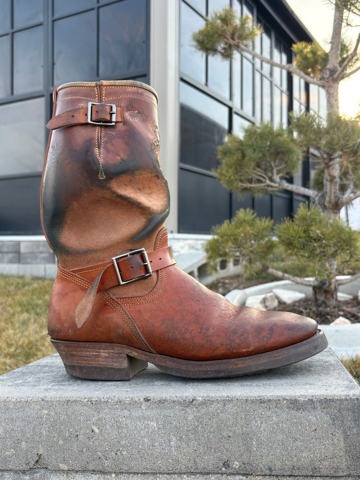 Photo by leafjar77 on February 4, 2026 of the Unsung U 22-2 Engineer Boot in Maryam Natural Rovescio Sego.