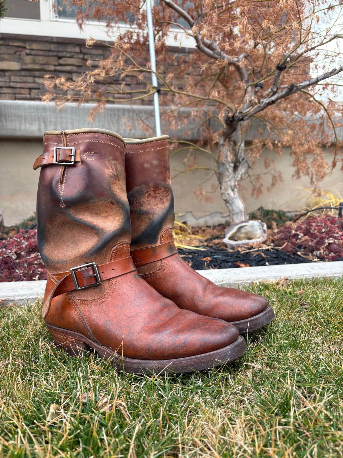 Photo by leafjar77 on March 3, 2026 of the Unsung U 22-2 Engineer Boot in Maryam Natural Rovescio Sego.