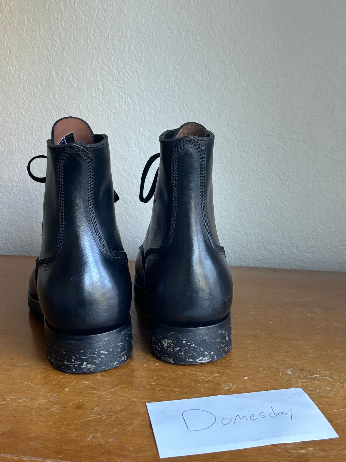 Photo by Sjoged on October 1, 2024 of the Cruxdeluxe Boondockers in Guidi Oiled Horserump.