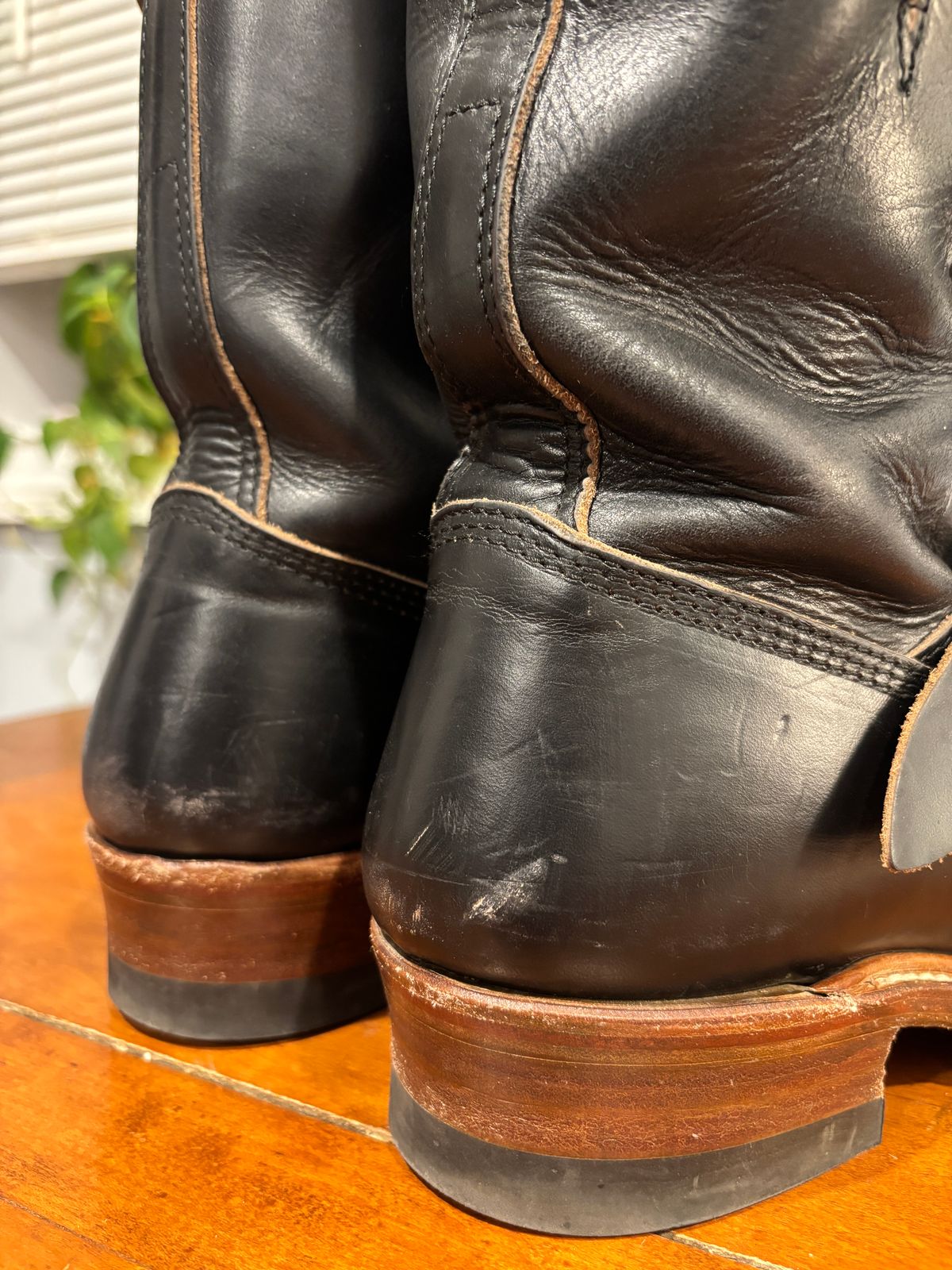 Photo by wallan28 on January 4, 2026 of the John Lofgren Wabash Engineer Boots in Horween Black Chromexcel.