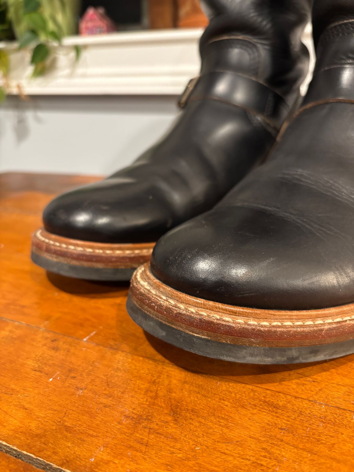 Photo by wallan28 on January 4, 2026 of the John Lofgren Wabash Engineer Boots in Horween Black Chromexcel.