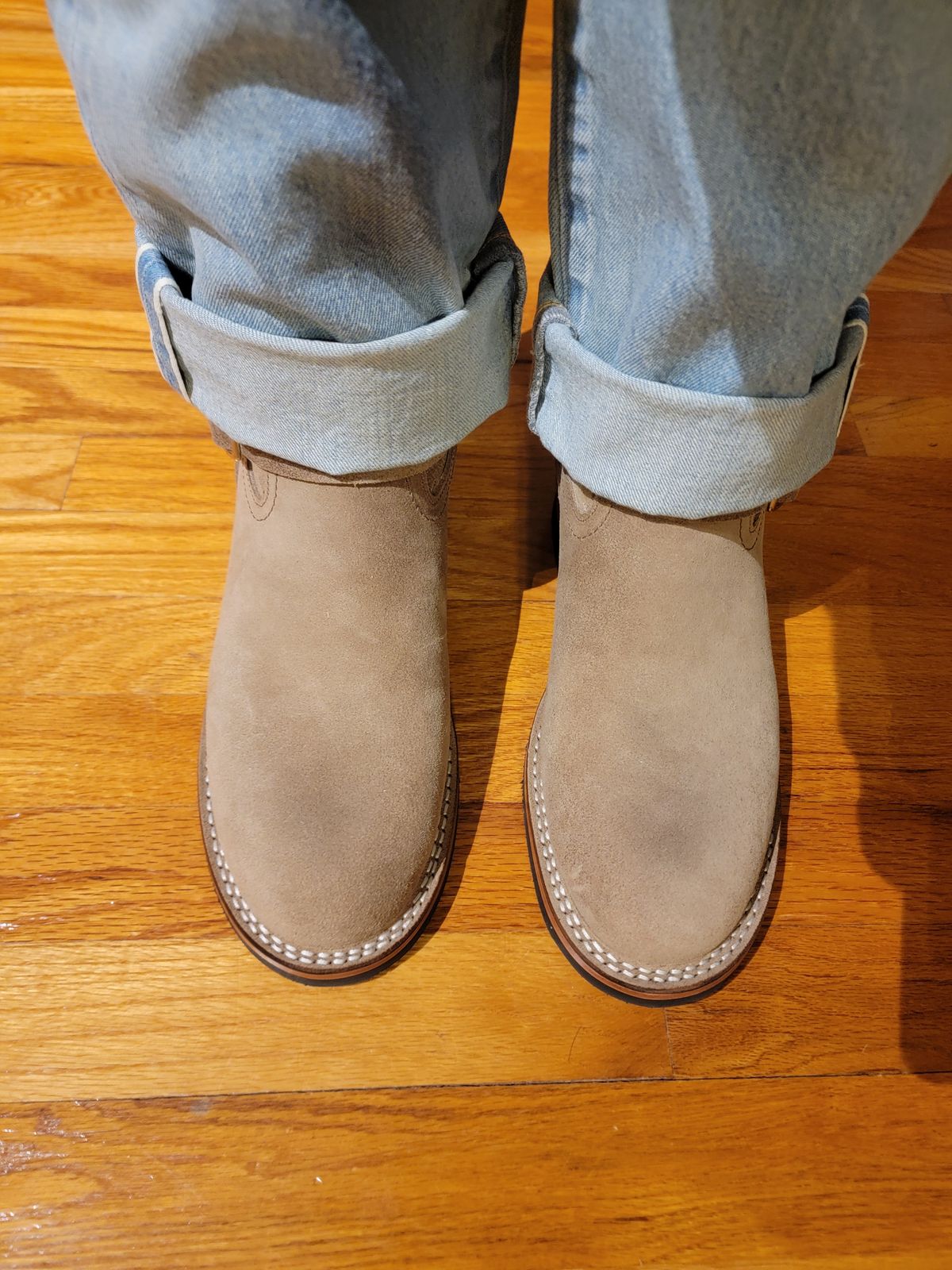 Photo by Tridog on October 1, 2025 of the Nicks Brakeman in Brown CXL Roughout.