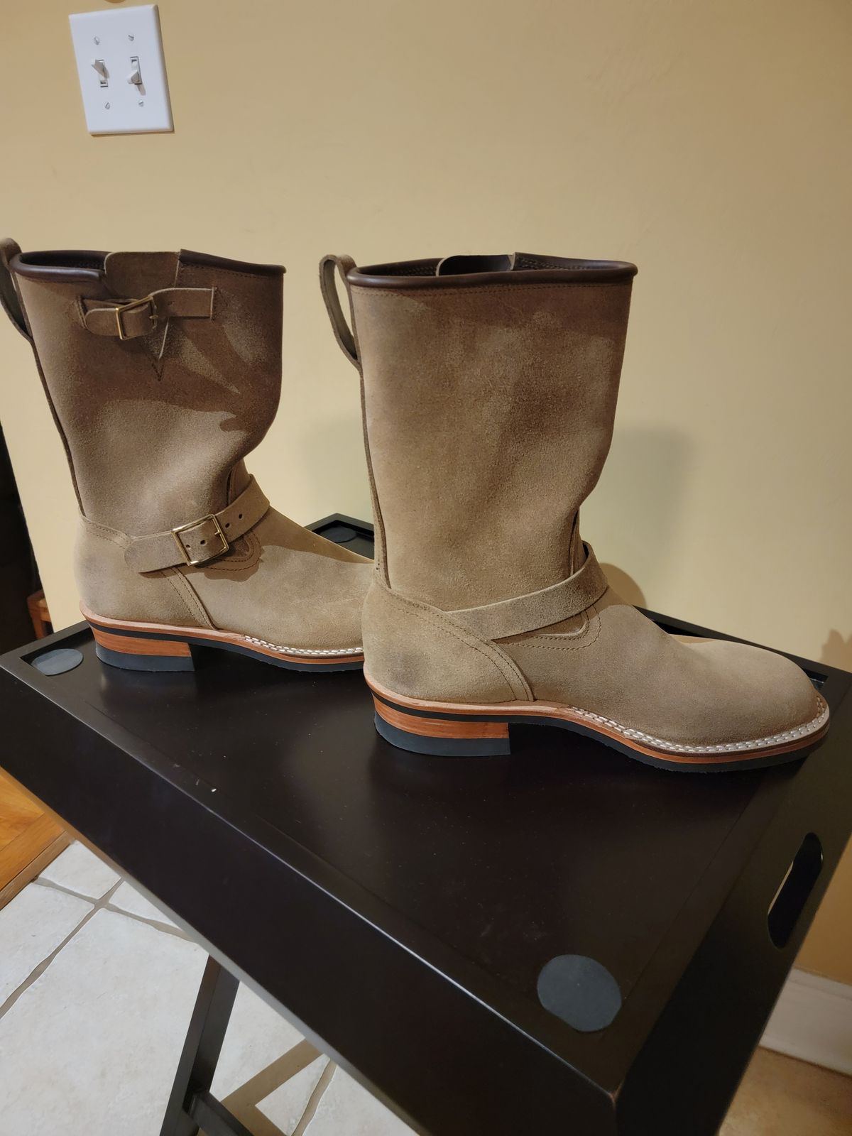 Photo by Tridog on October 1, 2025 of the Nicks Brakeman in Brown CXL Roughout.