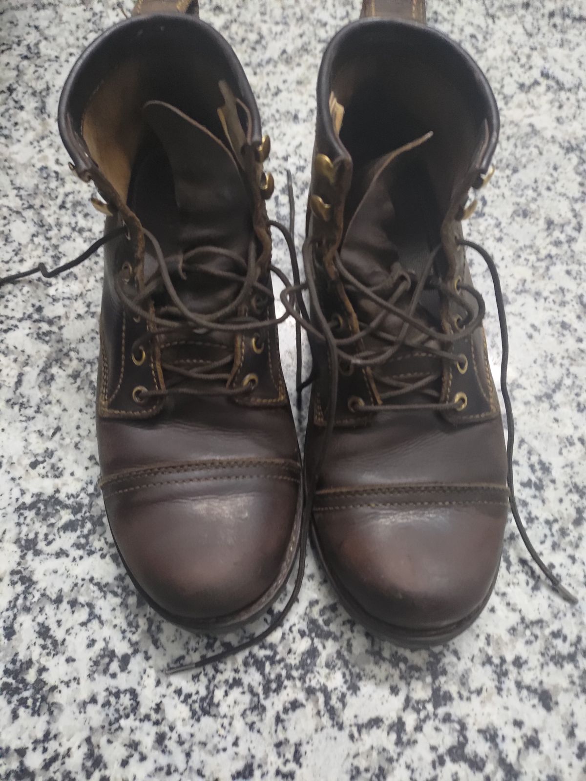 Photo by avikishoresoni on May 4, 2026 of the Craft & Glory Ranger Boots 6" (Vintage Brown) Goodyear Welted in Full Grain Waxed Water Buffalo.