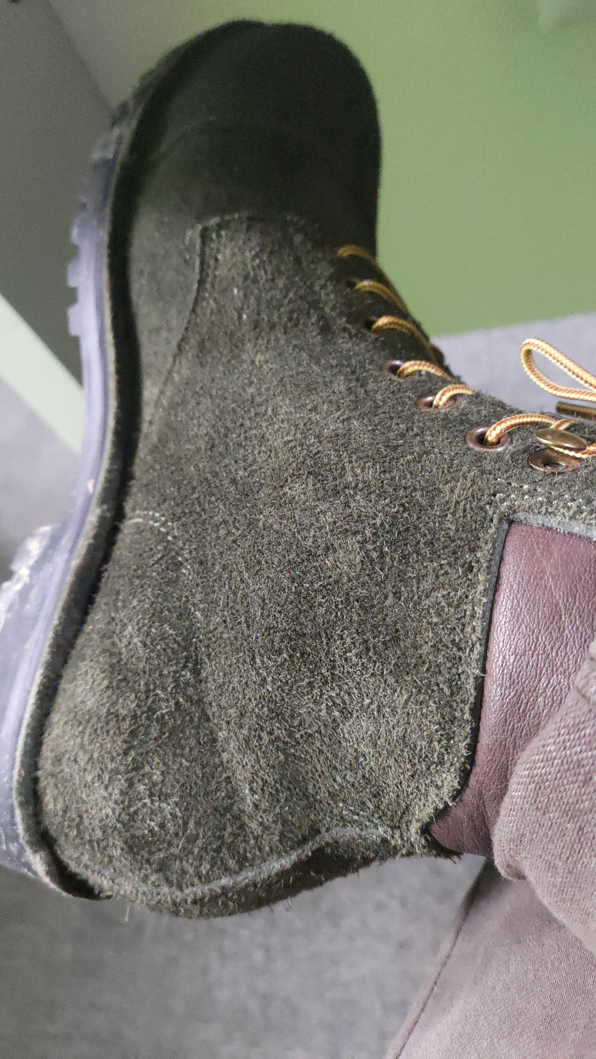 Photo by avikishoresoni on August 25, 2025 of the Craft & Glory Himalayan Trailmaster Boots 6" (Grizzly Green) Water Repellent in Water Buffalo, Rough Grizzly.