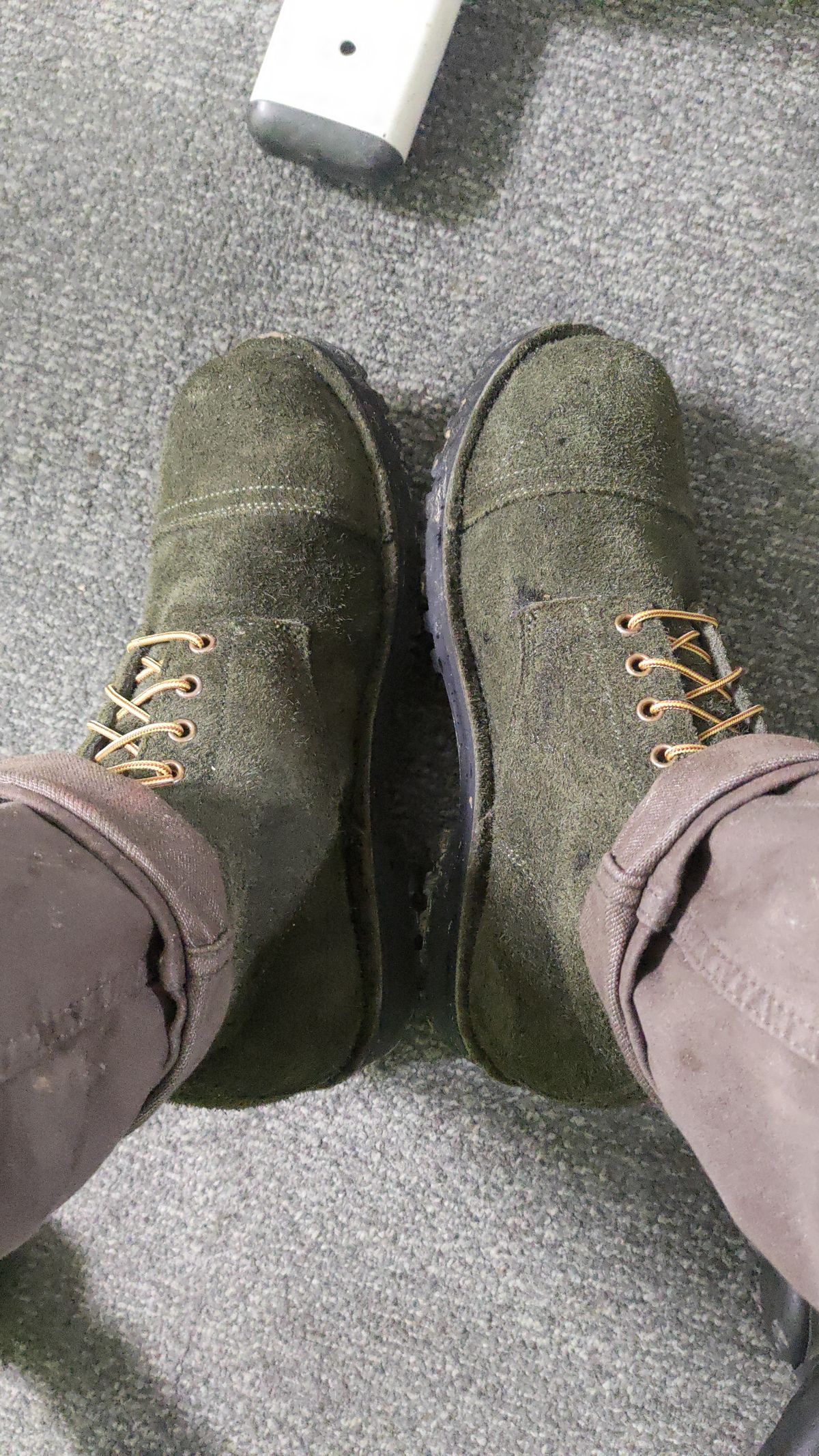Photo by avikishoresoni on August 25, 2025 of the Craft & Glory Himalayan Trailmaster Boots 6" (Grizzly Green) Water Repellent in Water Buffalo, Rough Grizzly.