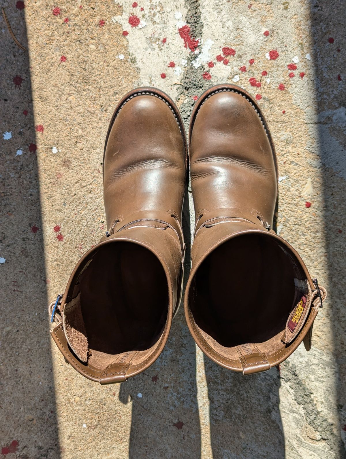 Photo by mari on November 1, 2024 of the Keystone Shoe Company Biker Boot (Engineer) in Horween Dark Brown Latigo.