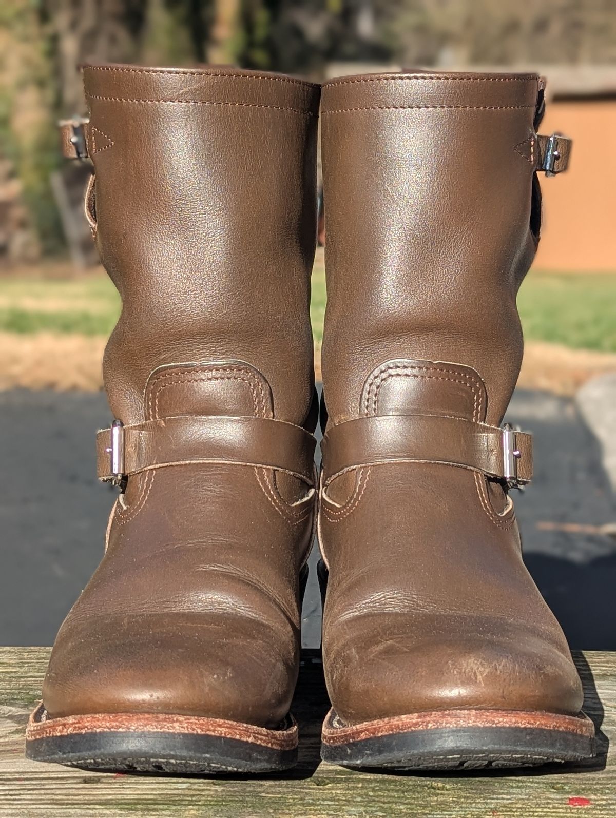 Photo by mari on January 1, 2025 of the Keystone Shoe Company Biker Boot (Engineer) in Horween Dark Brown Latigo.