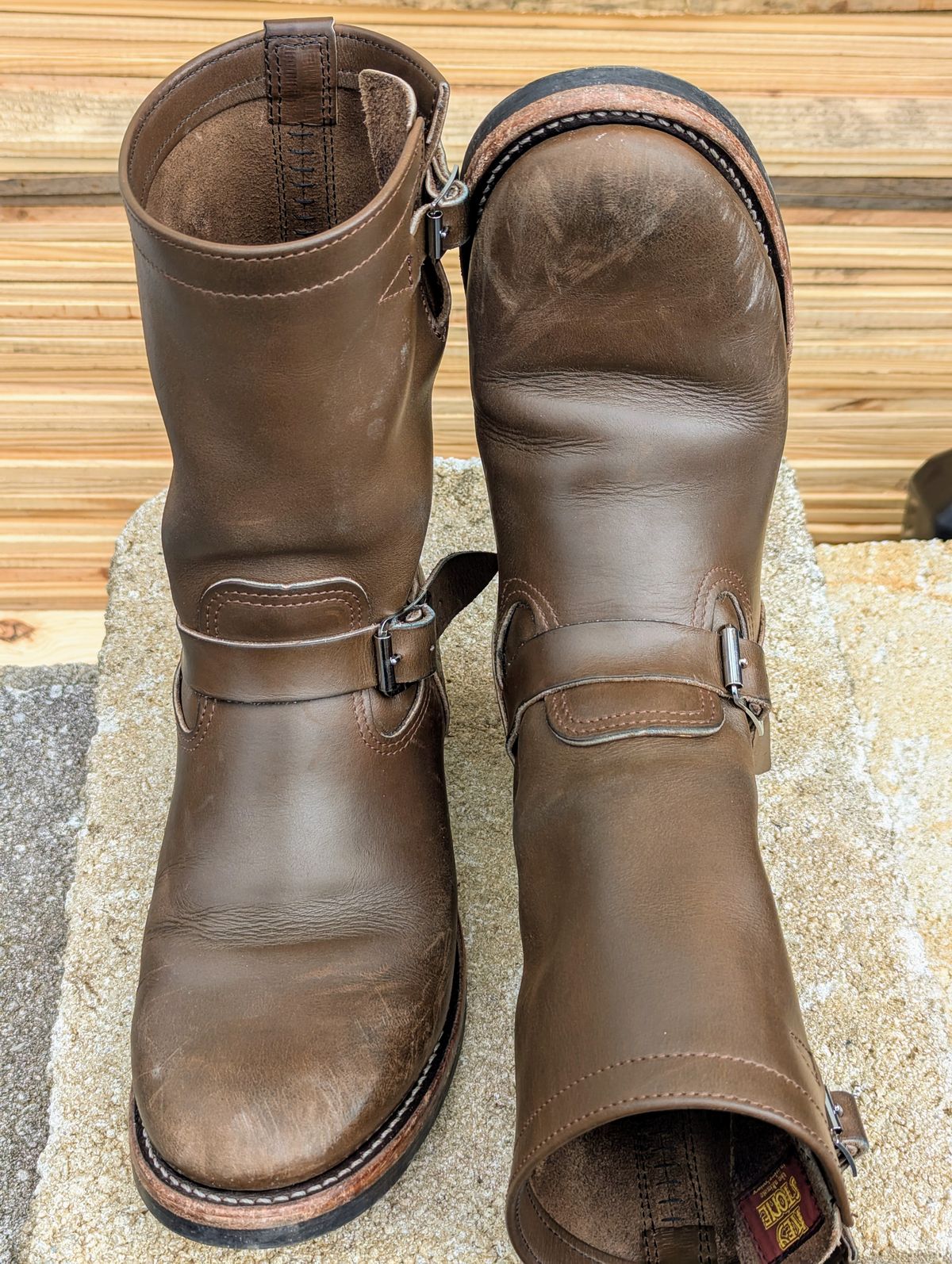 Photo by mari on March 1, 2025 of the Keystone Shoe Company Biker Boot (Engineer) in Horween Dark Brown Latigo.