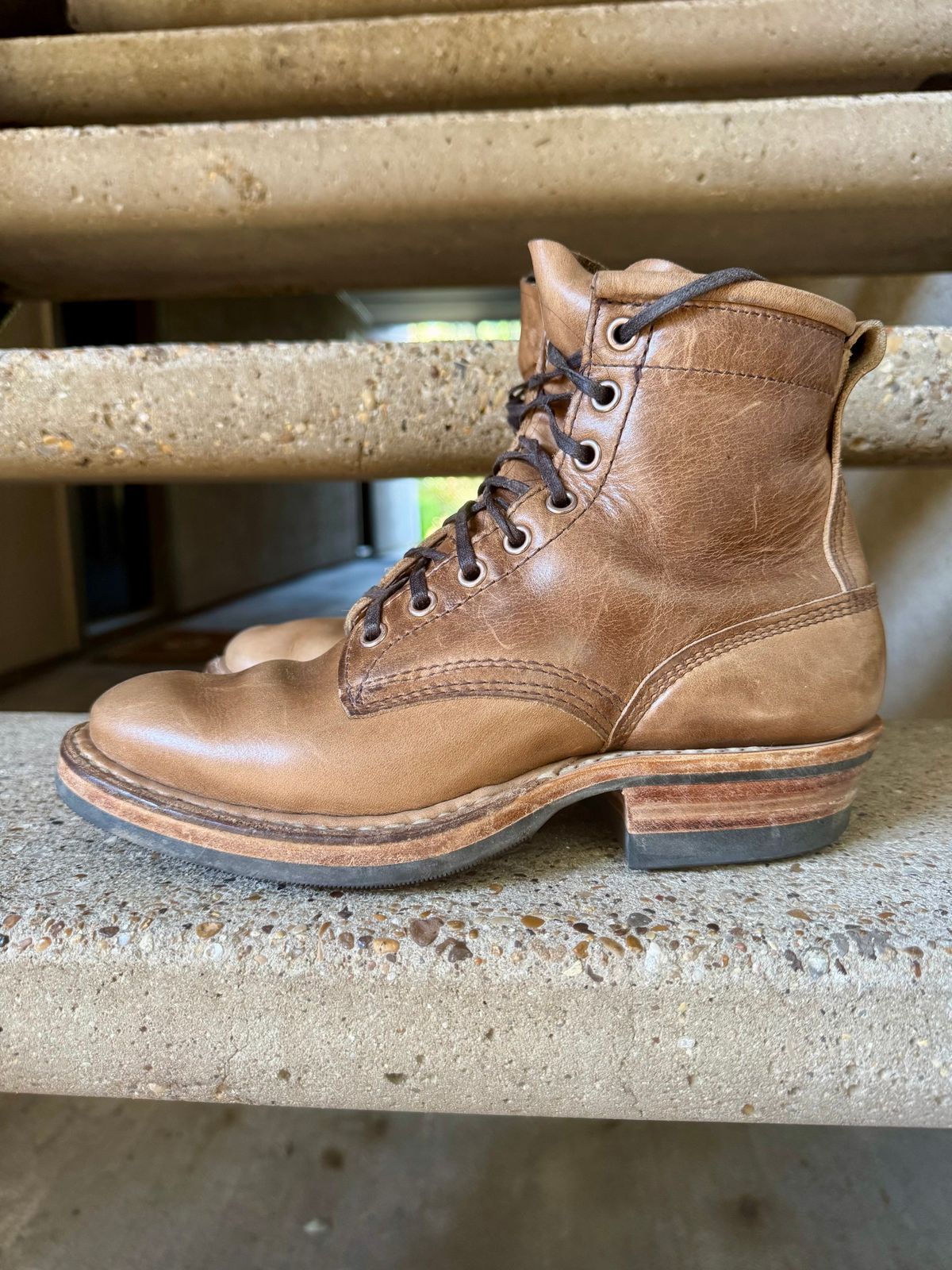 Photo by freezingbear83 on November 5, 2025 of the White's Bounty Hunter in Horween Natural Chromexcel.