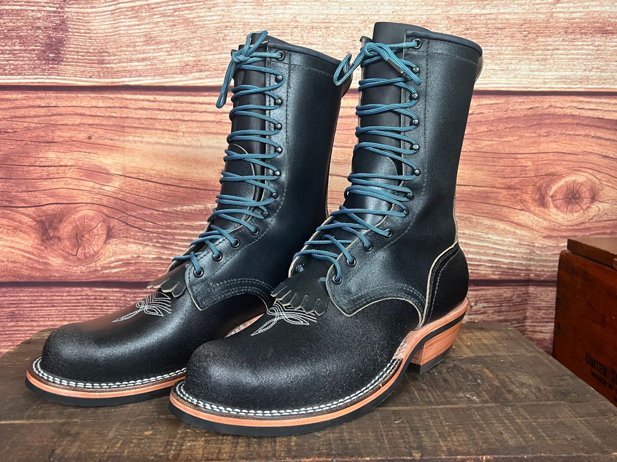 Photo by dieseldoc25 on March 15, 2026 of the Nicks Packer in Horween Pacific Waxed Flesh & Horween Black Waxed Flesh.