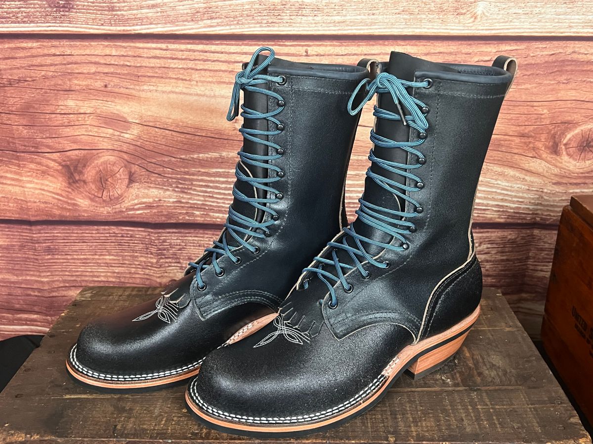 Photo by dieseldoc25 on March 15, 2026 of the Nicks Packer in Horween Pacific Waxed Flesh & Horween Black Waxed Flesh.