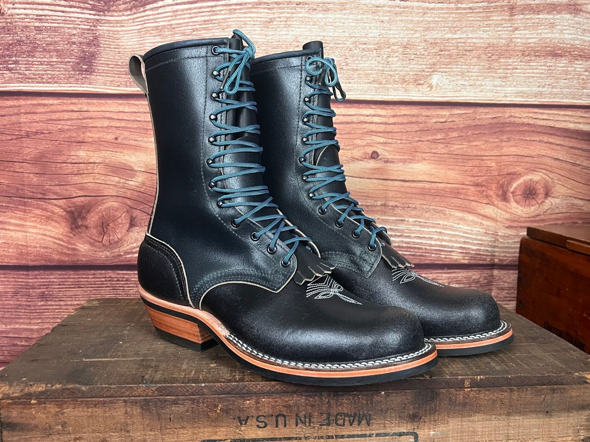 Photo by dieseldoc25 on March 15, 2026 of the Nicks Packer in Horween Pacific Waxed Flesh & Horween Black Waxed Flesh.