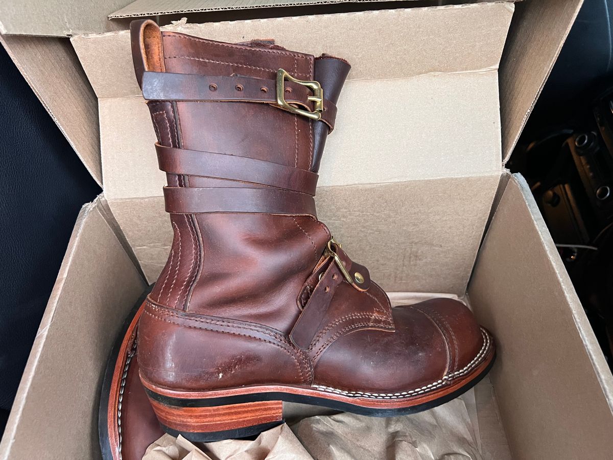 Photo by dieseldoc25 on January 16, 2026 of the Nicks Heritage TankerPro in Horween Orange Predator.