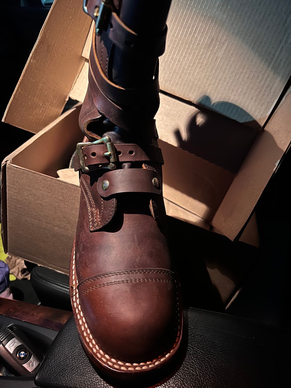 Photo by dieseldoc25 on January 16, 2026 of the Nicks Heritage TankerPro in Horween Orange Predator.