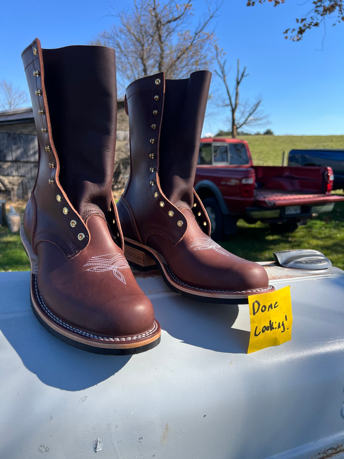 Photo by dieseldoc25 on November 3, 2025 of the Nicks Packer in Horween Timber Roanoke.