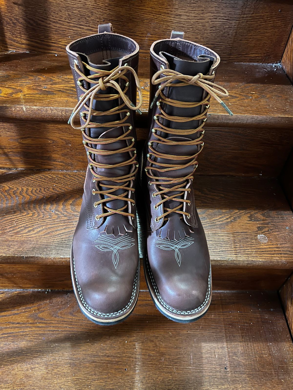 Photo by dieseldoc25 on November 3, 2025 of the Nicks Packer in Horween Timber Roanoke.