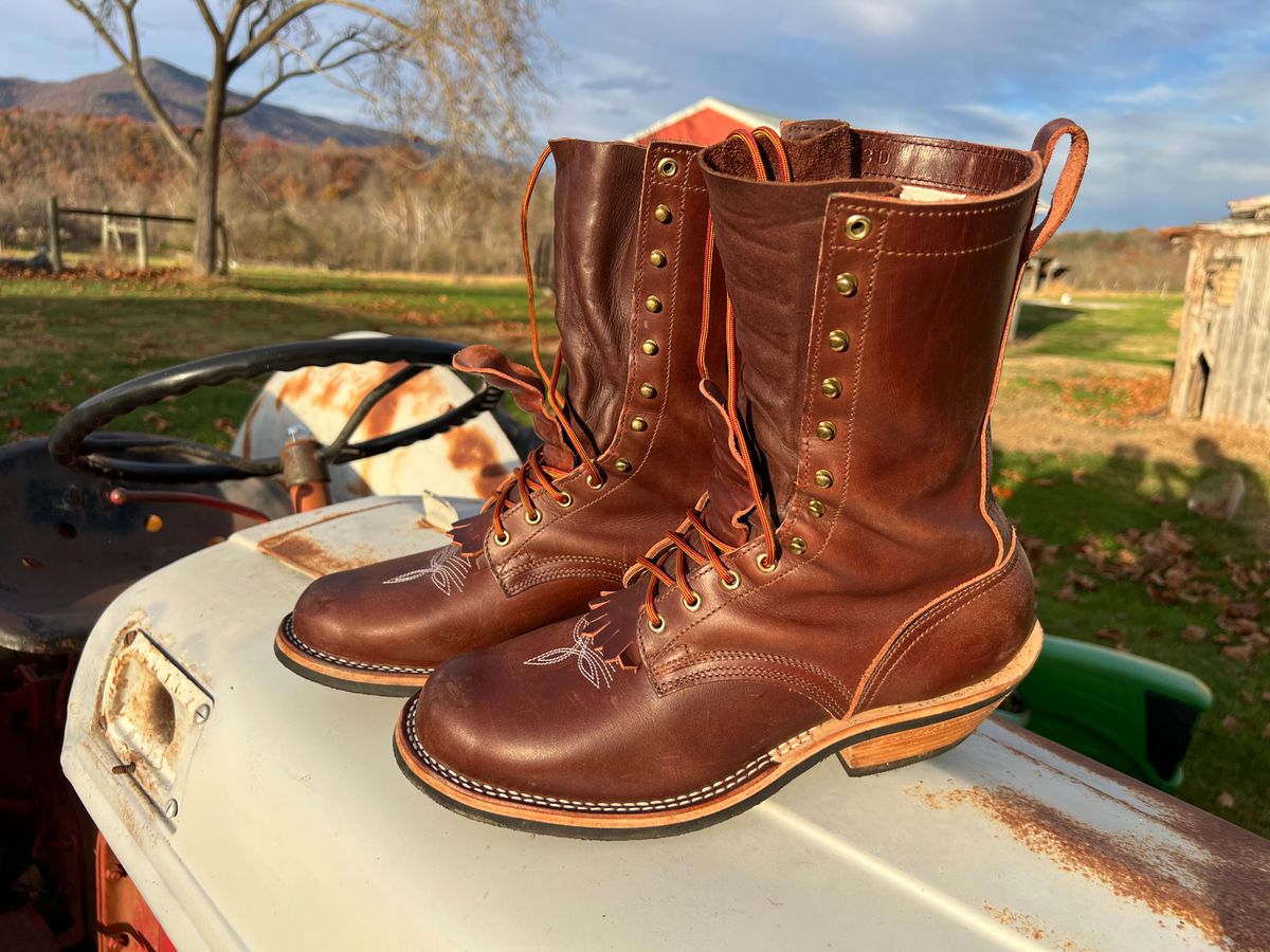 Photo by dieseldoc25 on November 8, 2025 of the Nicks Packer in Horween Timber Roanoke.