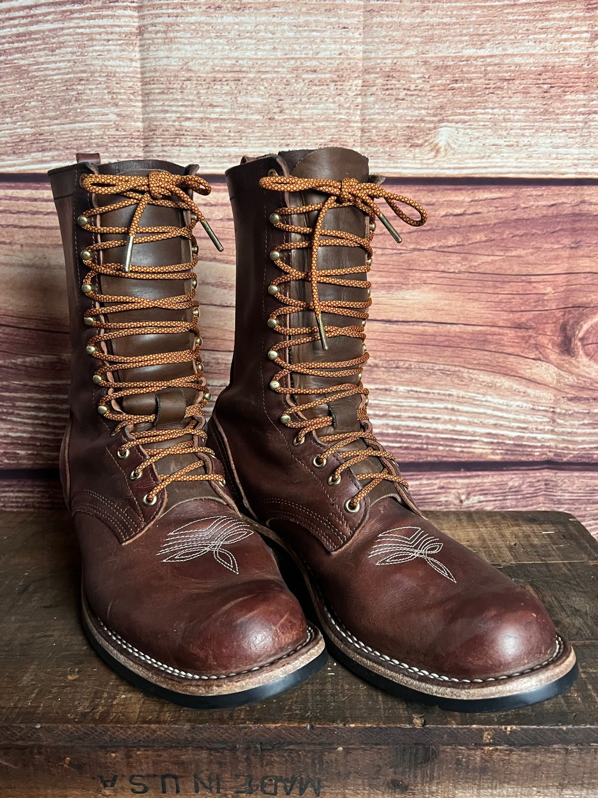 Photo by dieseldoc25 on February 2, 2026 of the Nicks Packer in Horween Timber Roanoke.