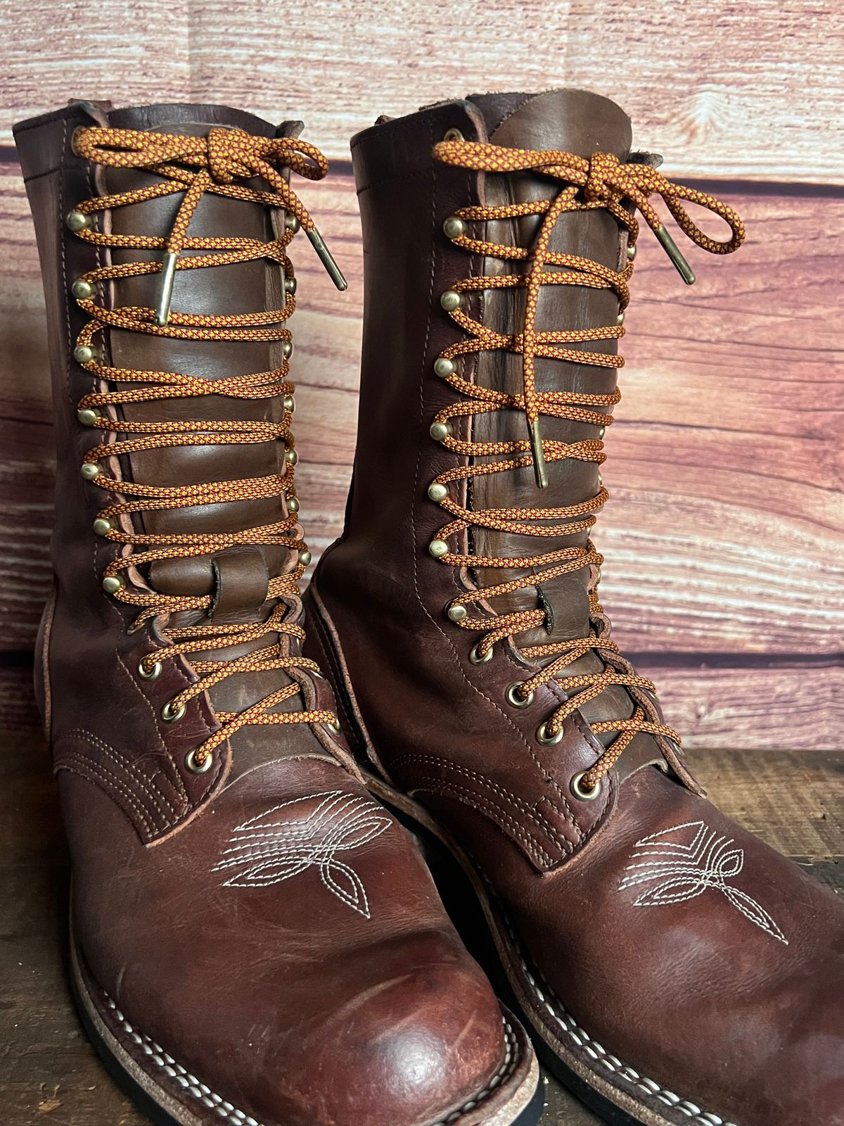 Photo by dieseldoc25 on February 2, 2026 of the Nicks Packer in Horween Timber Roanoke.