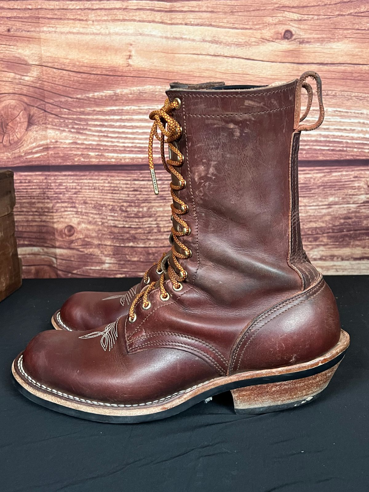 Photo by dieseldoc25 on February 27, 2026 of the Nicks Packer in Horween Timber Roanoke.