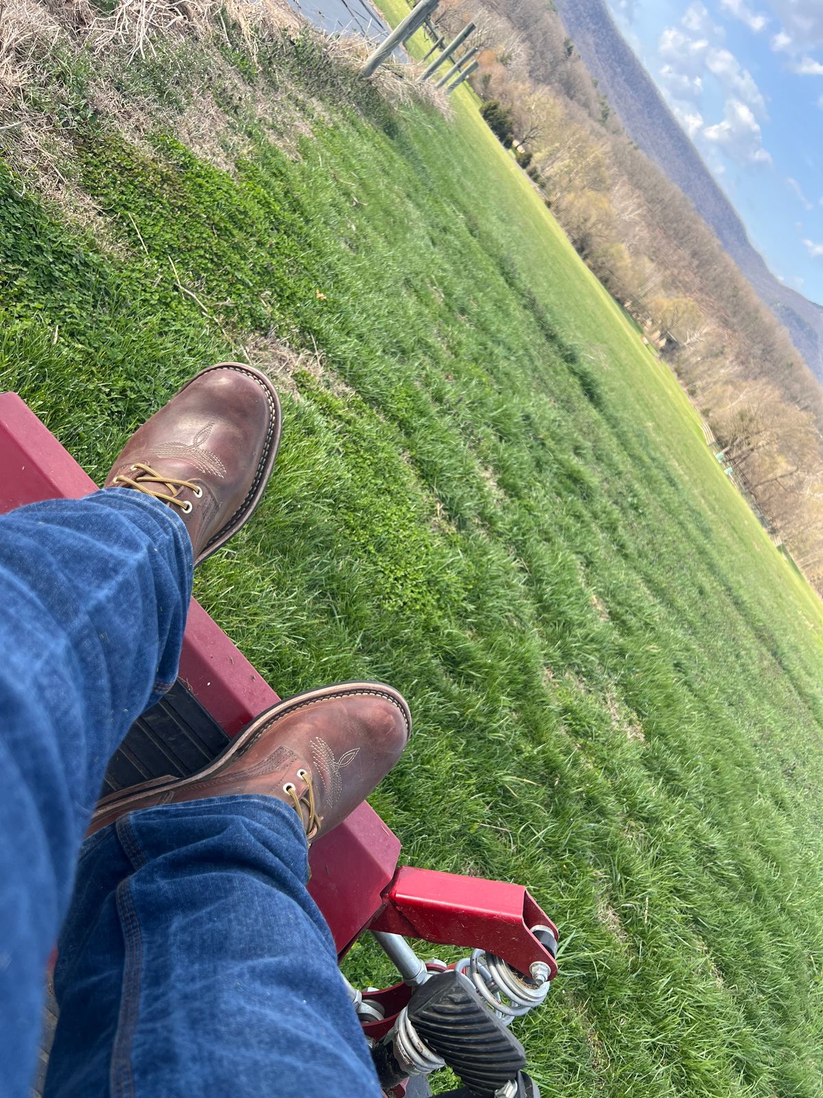 Photo by dieseldoc25 on March 31, 2026 of the Nicks Packer in Horween Timber Roanoke.