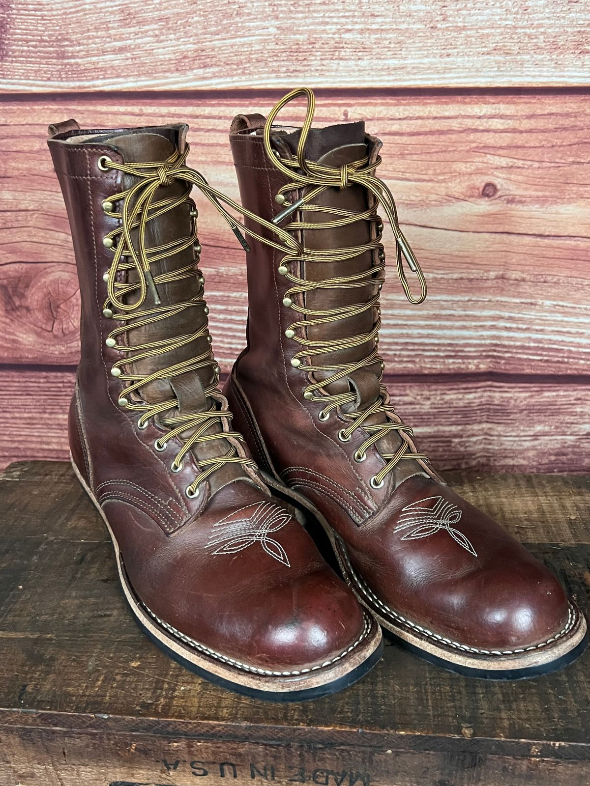 Photo by dieseldoc25 on April 2, 2026 of the Nicks Packer in Horween Timber Roanoke.