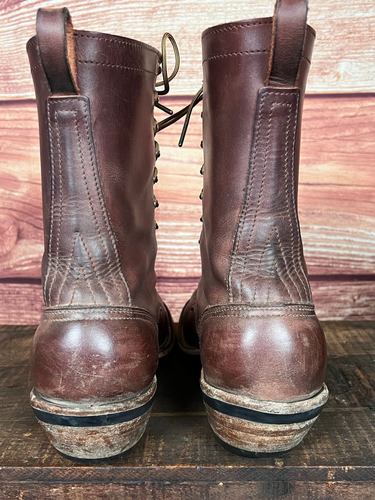 Photo by dieseldoc25 on April 2, 2026 of the Nicks Packer in Horween Timber Roanoke.