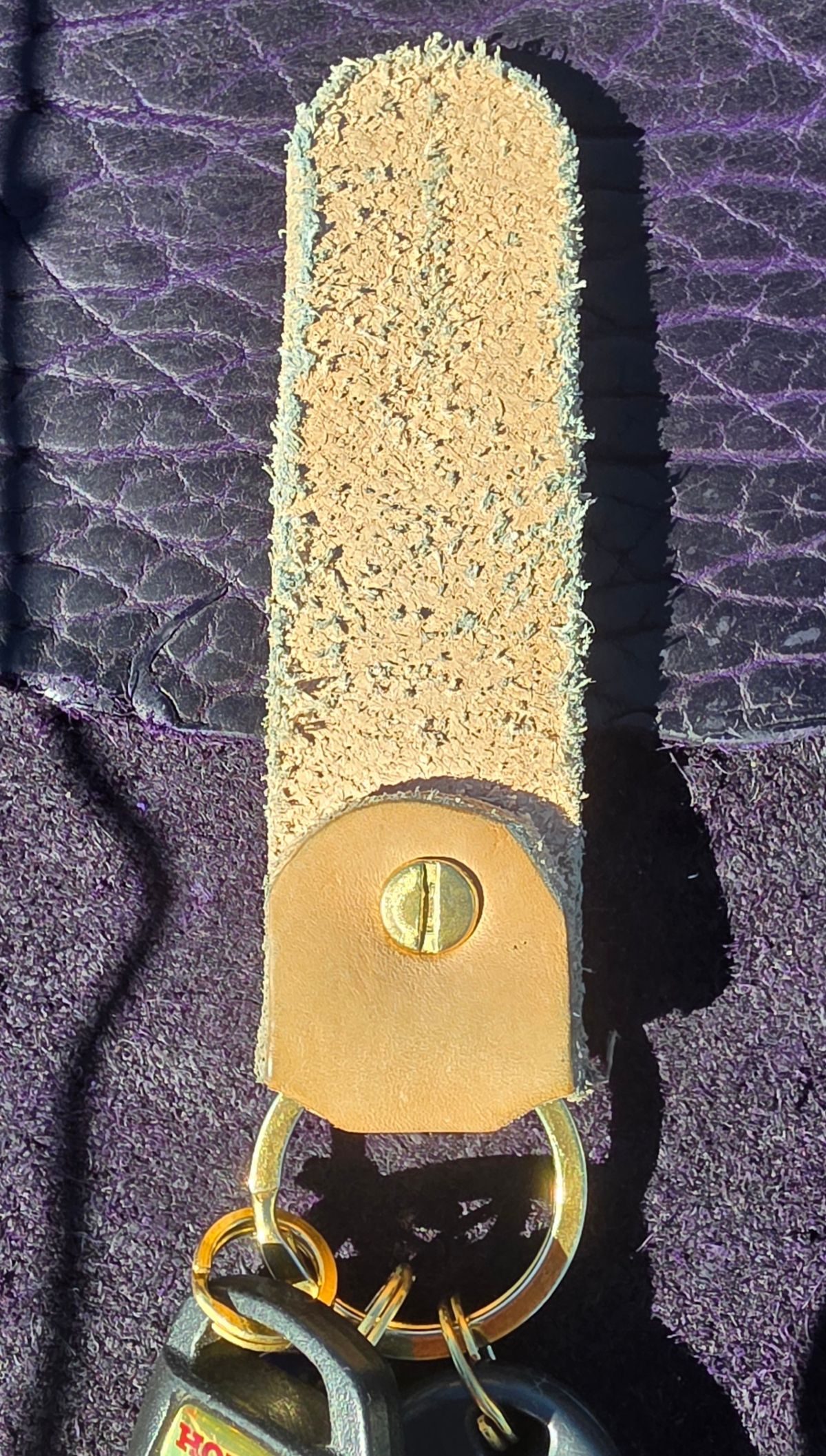 Photo by zestyclosemedicine on November 3, 2025 of the Self-Made Key Fob in Wickett & Craig Natural Veg Tan.