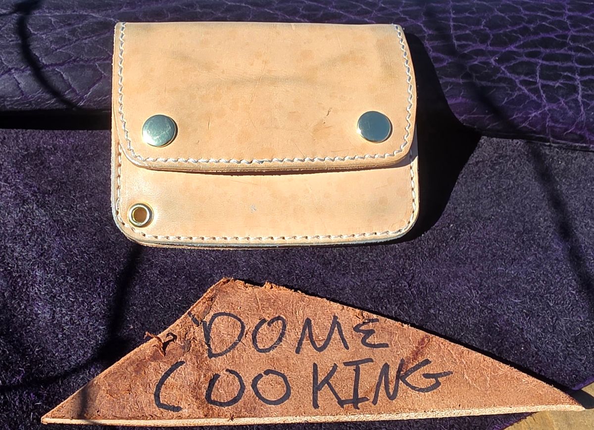 Photo by zestyclosemedicine on November 3, 2025 of the Nicks Mini Trucker Wallet in Wickett & Craig Natural Skirting.