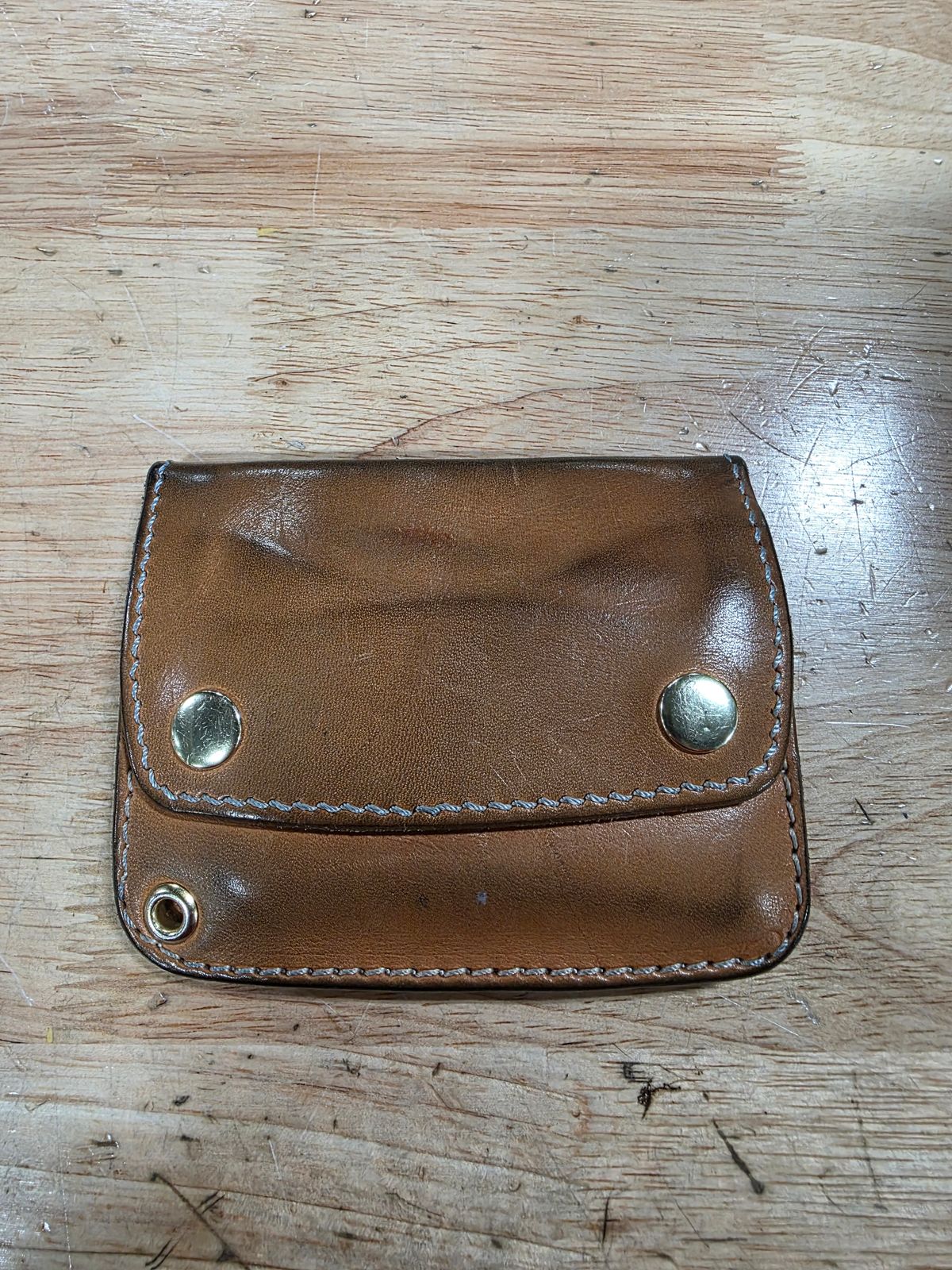 Photo by zestyclosemedicine on May 13, 2026 of the Nicks Mini Trucker Wallet in Wickett & Craig Natural Skirting.