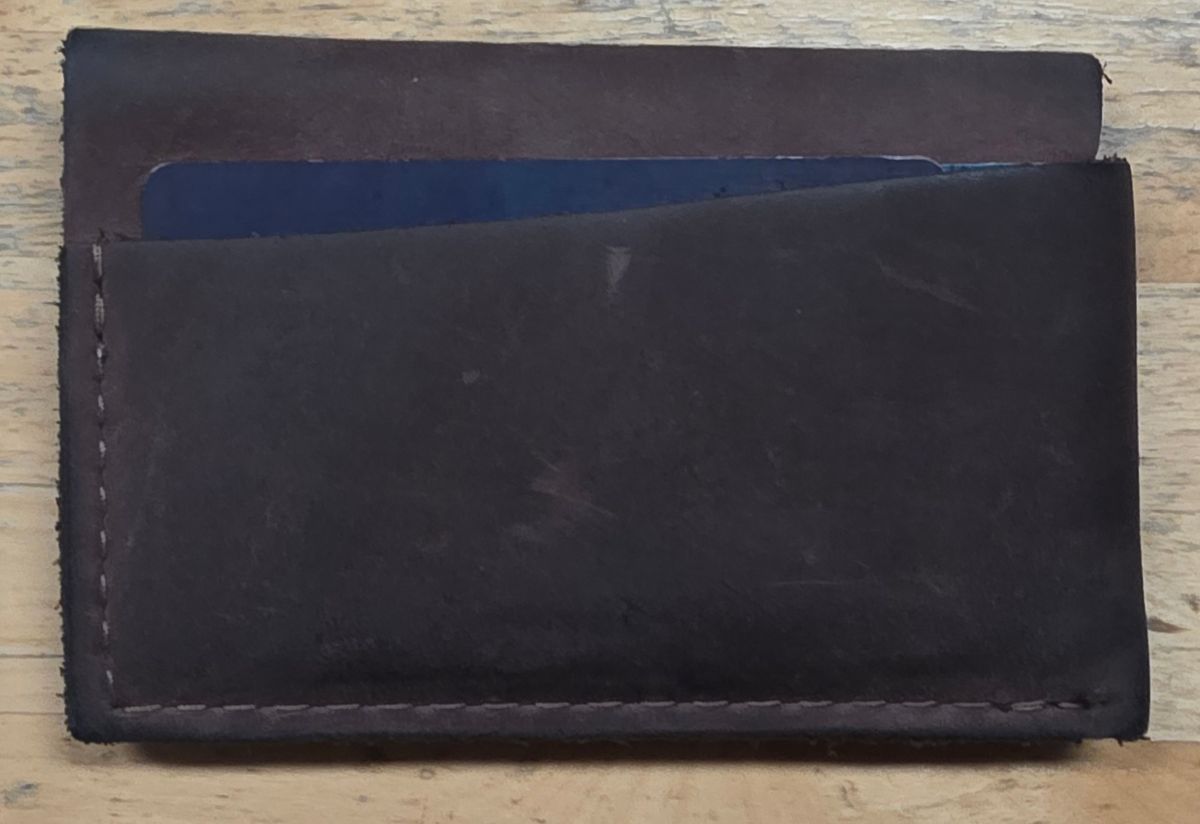 Photo by zestyclosemedicine on May 6, 2025 of the Nicks Snap Wallet in Nicks / Seidel 1964 Mahogany.