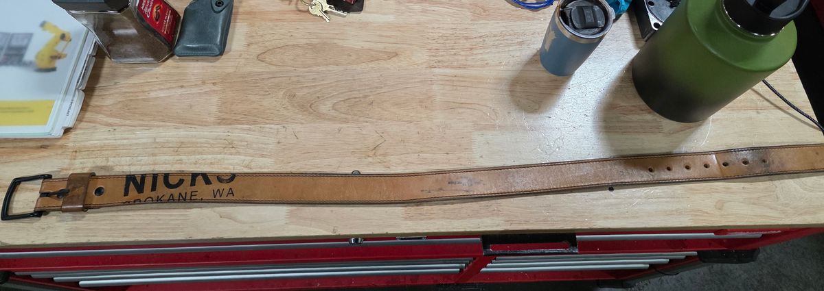 Photo by zestyclosemedicine on December 19, 2025 of the Nicks Natural Blackout - Heavy Duty Work Belt in Wickett & Craig Natural Skirting.